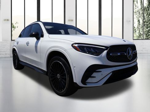 Used 2025 Mercedes-Benz GLC 300 image 7