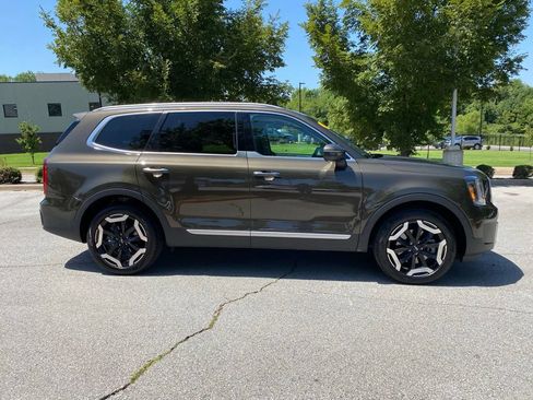 Used 2025 Kia Telluride S AWD/4WD image 8