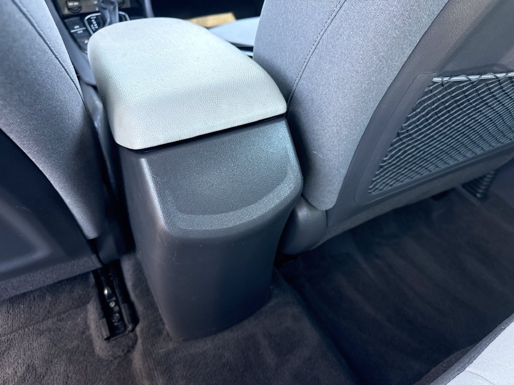 Used 2022 Hyundai Ioniq SEL FWD image 17