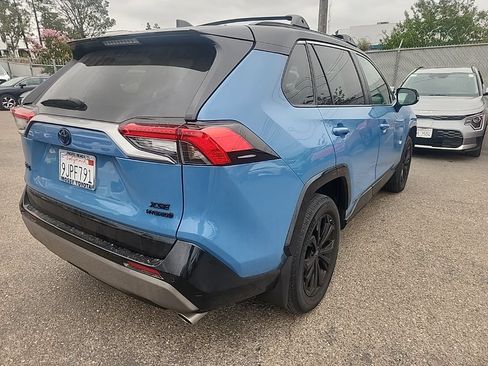 Used 2023 Toyota RAV4 XSE AWD/4WD image 12