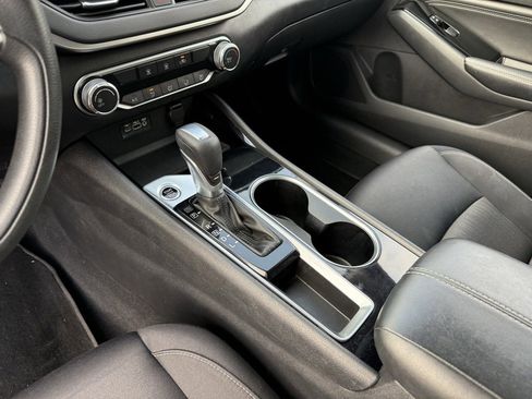 Used 2021 Nissan Altima 2.5 SV image 12