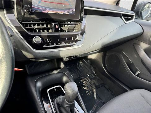 Used 2024 Toyota Corolla LE FWD image 15