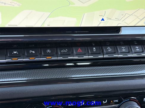 Used 2023 Chevrolet Silverado 1500 ZR2 w/ ZR2 Bison Edition image 7