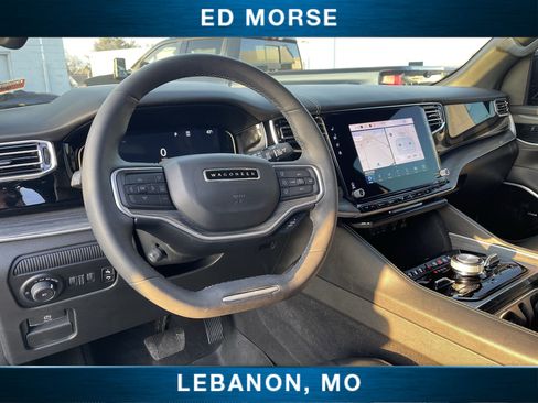 Used 2023 Jeep Wagoneer Series III w/ Premium Group I image 35
