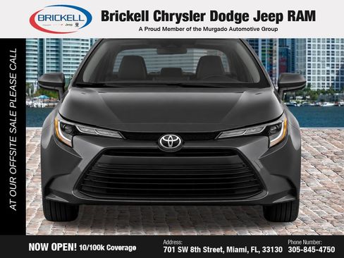 Used 2025 Toyota Corolla LE FWD image 5