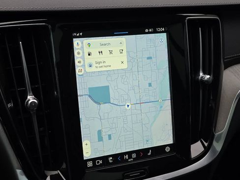 Used 2024 Volvo V60 B5 Cross Country Ultimate image 21