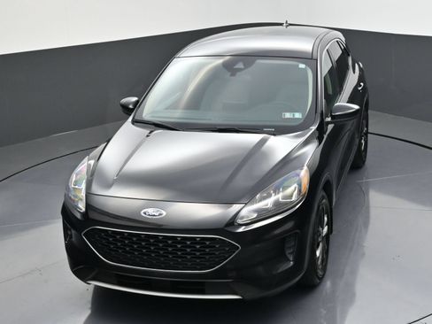 Used 2020 Ford Escape SE FWD image 46