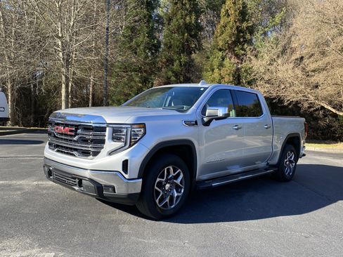 Used 2022 GMC Sierra 1500 SLT w/ SLT Premium Package image 5