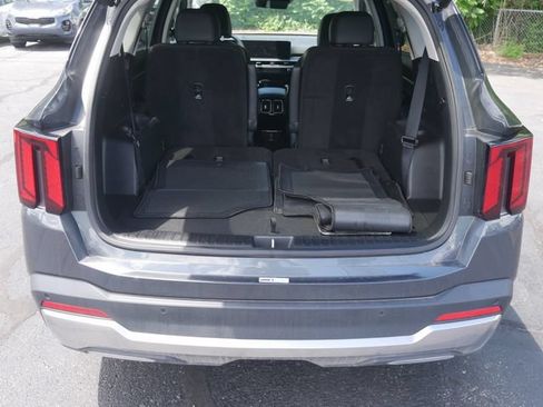 Used 2025 Kia Sorento SX FWD image 16