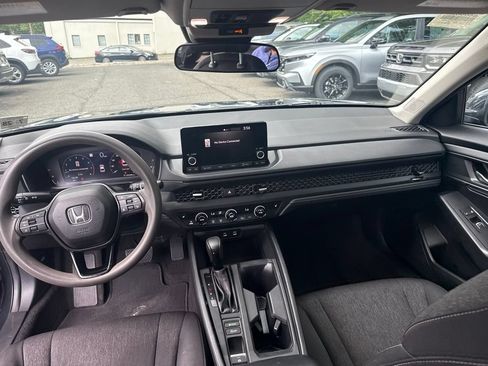 Used 2023 Honda Accord EX image 12