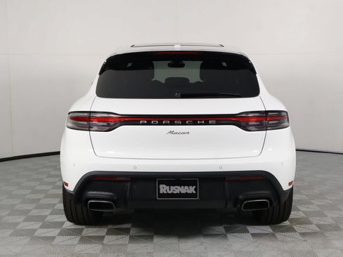 Certified 2026 Porsche Macan AWD/4WD image 6