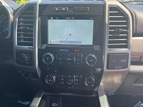 Used 2017 Ford F250 Lariat w/ Chrome Package AWD/4WD image 19