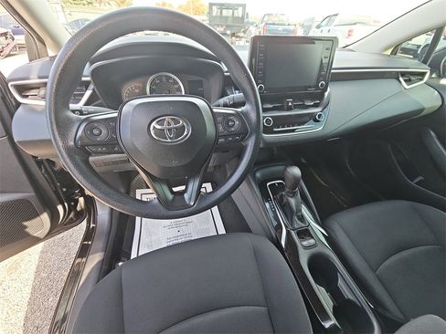Used 2022 Toyota Corolla LE w/ Carpet Mat Package (TMS) image 15