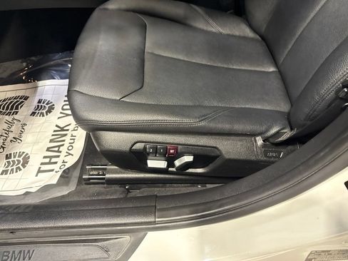 Used 2016 BMW 320i xDrive Sedan AWD/4WD image 24