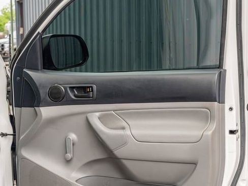 Used 2013 Toyota Tacoma 2WD Regular Cab image 29
