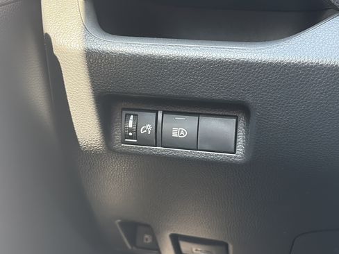 Used 2025 Toyota RAV4 LE AWD/4WD image 26