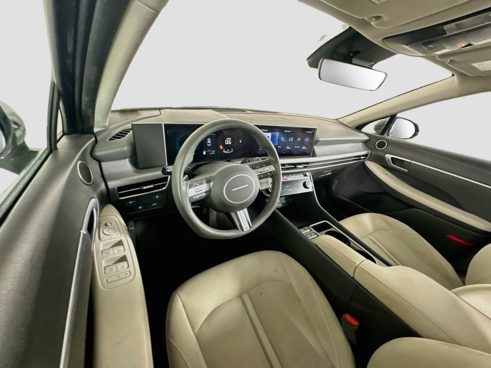 Used 2025 Hyundai Sonata SEL FWD image 18