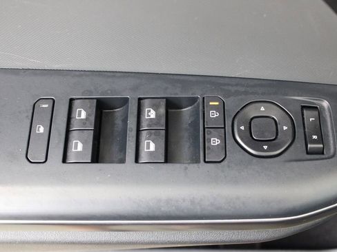 Used 2025 Kia K4 FWD image 17