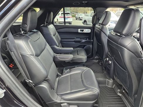 Used 2020 Ford Explorer ST w/ ST Street Pack image 20