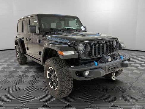 Used 2024 Jeep Wrangler Unlimited Rubicon 4xe AWD/4WD image 7