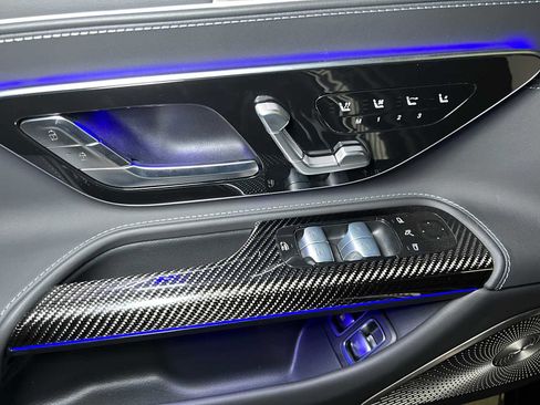 New 2025 Mercedes-Benz SL 63 AMG S e Performance 4MATIC image 19