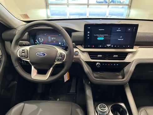 New 2026 Ford Explorer Active w/ Active Comfort Package image 9