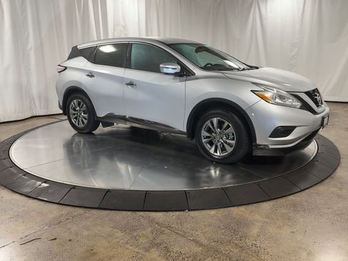 Used 2016 Nissan Murano S w/ Navigation Package image 3