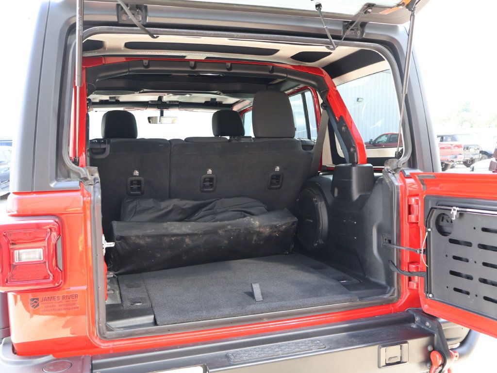 Used 2021 Jeep Wrangler Unlimited Rubicon AWD/4WD image 14