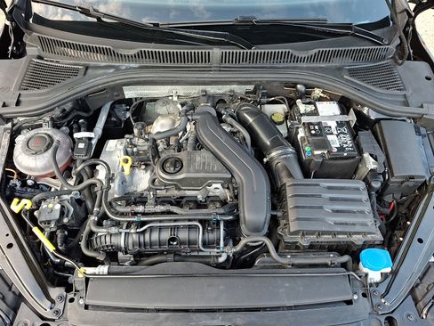 Used 2025 Volkswagen Jetta SE FWD image 28
