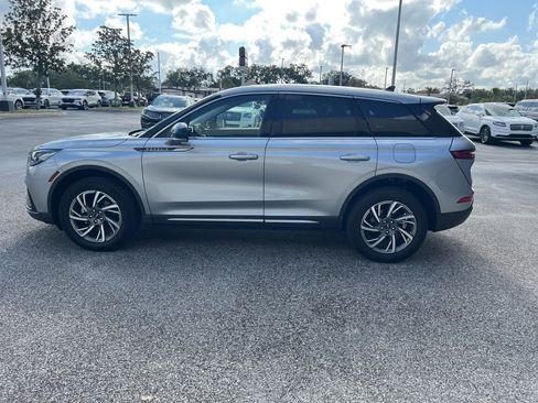 Used 2024 Lincoln Corsair FWD image 3