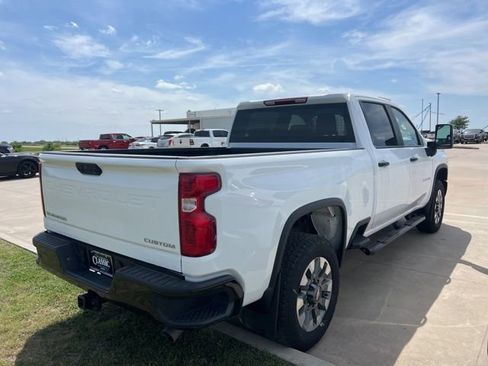 Used 2025 Chevrolet Silverado 2500 Custom w/ Custom Value Package image 6