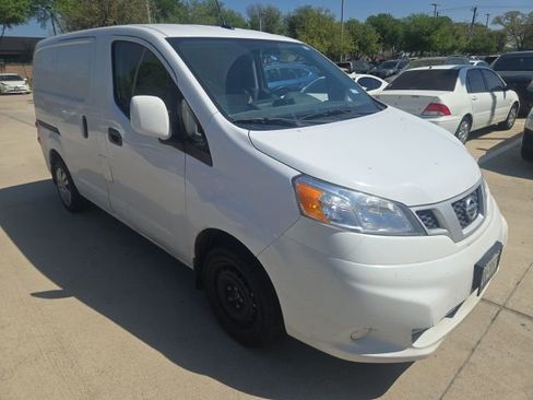 Used 2021 Nissan NV200 SV image 1