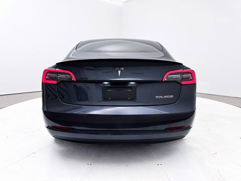 Used 2021 Tesla Model 3 Performance image 15
