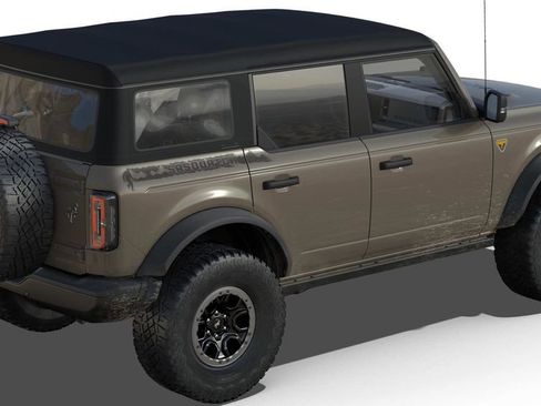 New 2025 Ford Bronco Badlands image 3