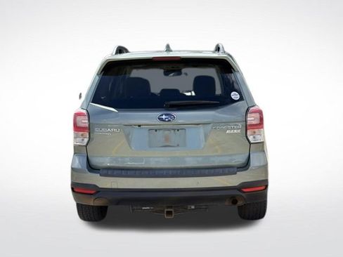 Used 2017 Subaru Forester 2.5i Premium w/ Popular Package #1A AWD/4WD image 7