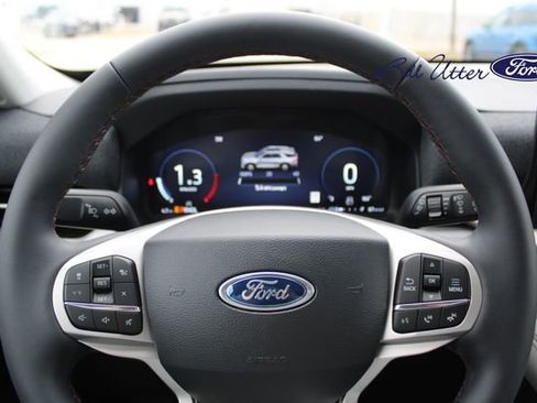 New 2026 Ford Explorer Active w/ Active Comfort Package image 16