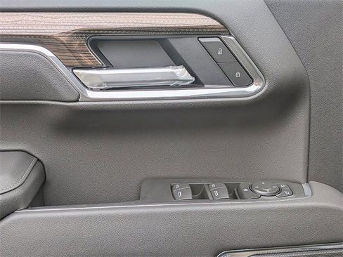 New 2026 Chevrolet Silverado 1500 LT Trail Boss w/ Convenience Package II image 18