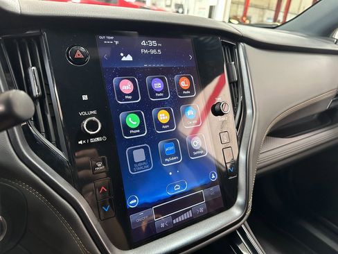 Used 2022 Subaru Outback Wilderness w/ Wilderness Package image 18