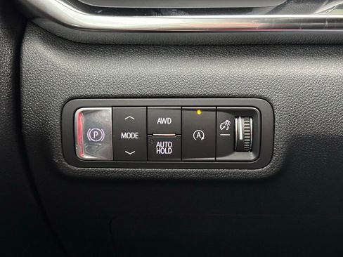 New 2026 GMC Terrain Denali w/ LPO, Floor Liner Package image 26