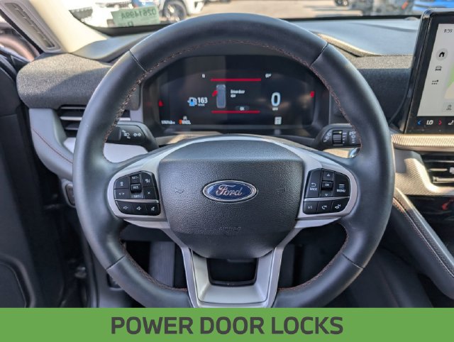 Used 2025 Ford Explorer Active RWD image 15