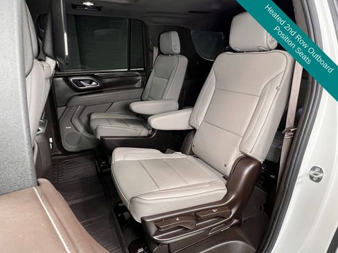 Used 2023 GMC Yukon XL SLT w/ SLT Premium Package AWD/4WD image 22