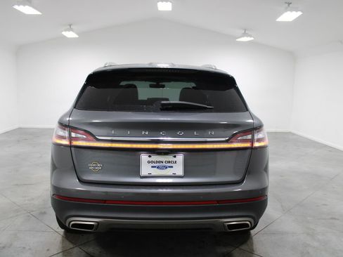 Used 2022 Lincoln Nautilus Reserve w/ Equipment Group 201A image 8