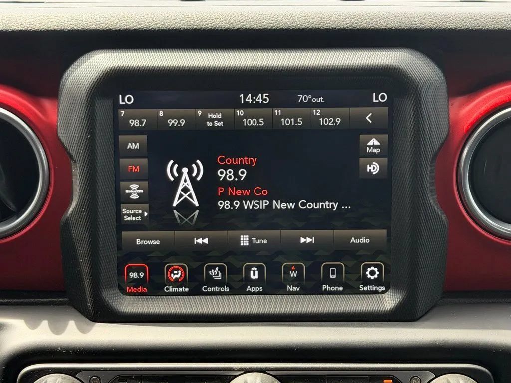 Used 2021 Jeep Gladiator Rubicon w/ Uconnect 4C Nav & Sound Group AWD/4WD image 22
