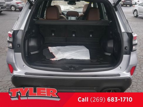 Used 2025 Subaru Forester Touring AWD/4WD image 18