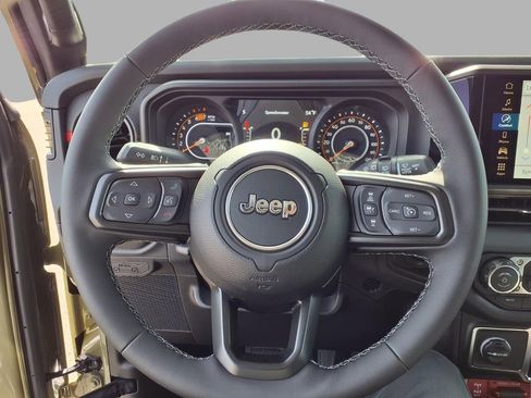 New 2026 Jeep Wrangler Unlimited Rubicon w/ Xtreme 35 Tire Package AWD/4WD image 14