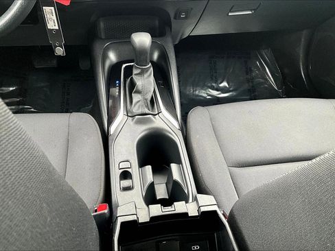 Used 2024 Toyota Corolla LE image 30