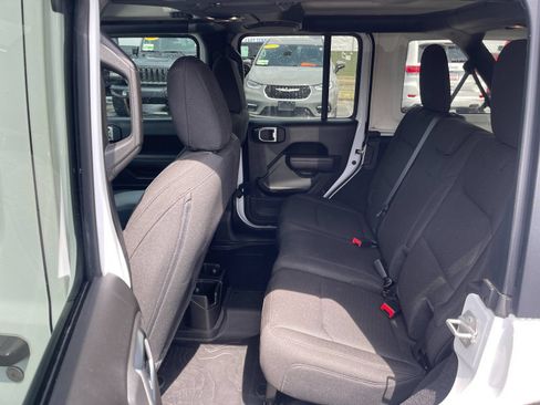 Used 2023 Jeep Wrangler Unlimited Sport AWD/4WD image 14