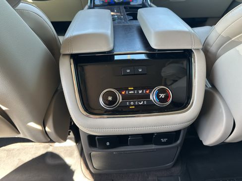 Used 2018 Lincoln Navigator L Reserve w/ Technology Package AWD/4WD image 30