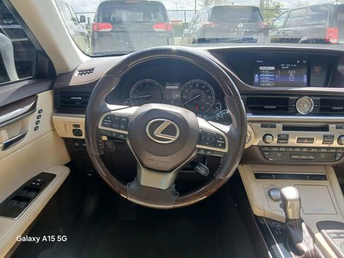 Used 2018 Lexus ES 350 w/ Premier Package FWD image 27