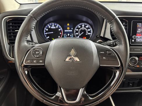 Used 2019 Mitsubishi Outlander SEL FWD image 12